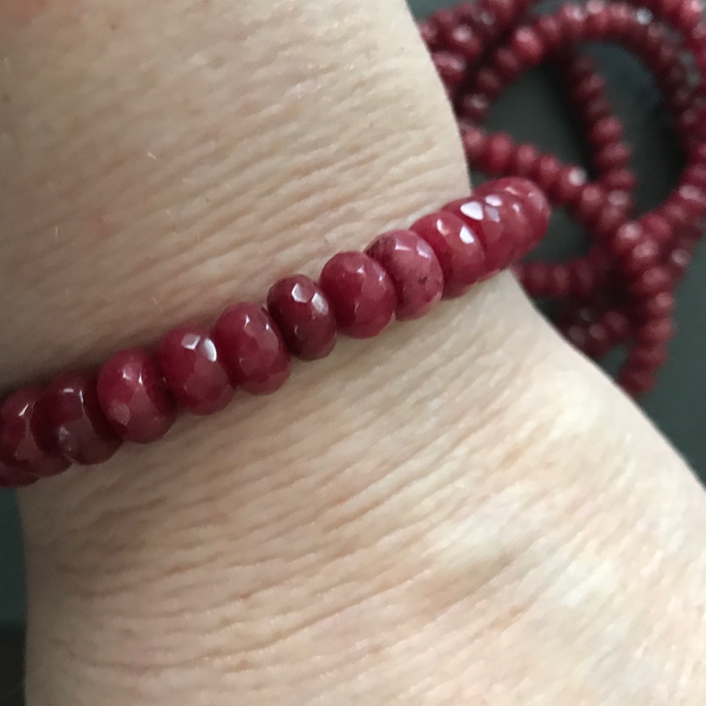 Hand faceted natural RUBY or GARNET bracelet - Picture 5 of 5